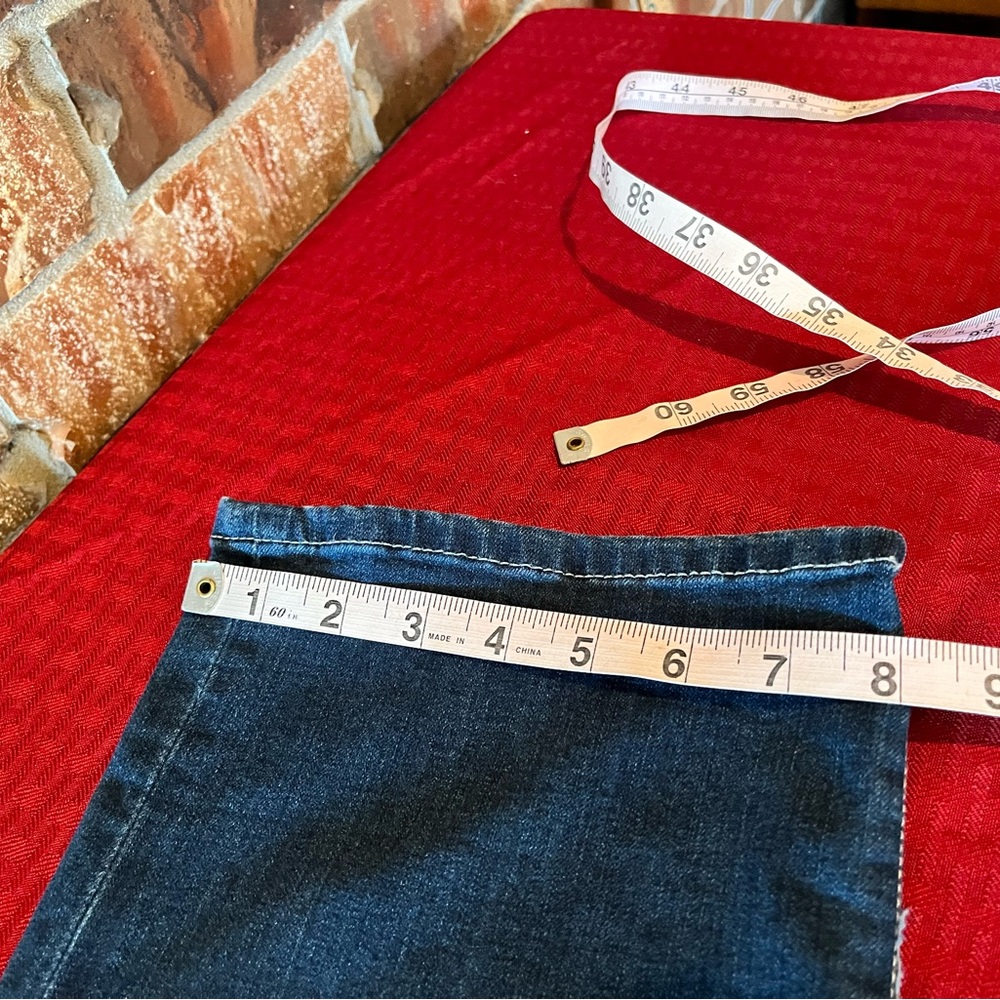 Nine West Women's Dark Wash Cuffed Capri Jeans Size:12 - Picture 7 of 7